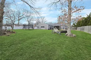 6 Shelley Dr, Middle Island, NY 11953 - Photo 19