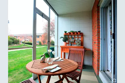 246 Captains Drive, West Babylon, NY 11704 - Photo 7