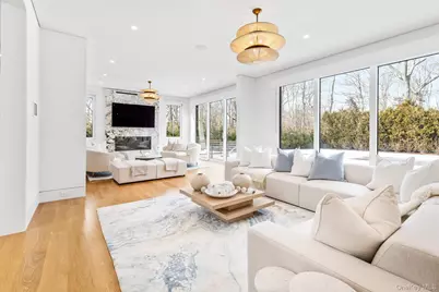 8 Ashwood Court, Southampton, NY 11968 - Photo 9