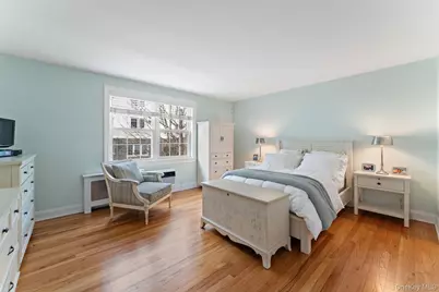 7 Lake Avenue #7, Bronxville, NY 10708 - Photo 7