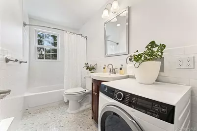 7 Lake Avenue #7, Bronxville, NY 10708 - Photo 9