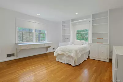 20 Cardinal Place, Mount Kisco, NY 10549 - Photo 27