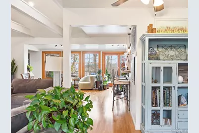 175 Taft Crescent, Centerport, NY 11721 - Photo 7