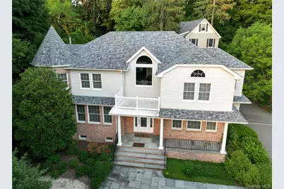 15 Church Street, Roslyn, NY 11576 - Photo 1