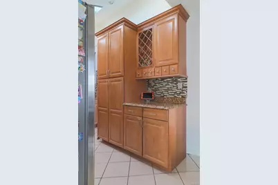 163 Floyd Street, Brentwood, NY 11717 - Photo 7