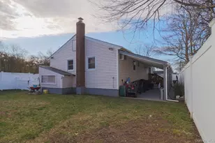 163 Floyd St, Brentwood, NY 11717 - Photo 29