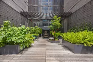 547 W 47th St, New York, NY 10036 - Photo 25