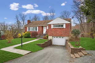 15 Hy Vue Dr, Newburgh, NY 12550 - Photo 7