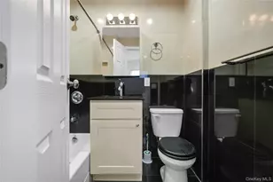 22-55 48th St, Astoria, NY 11105 - Photo 7