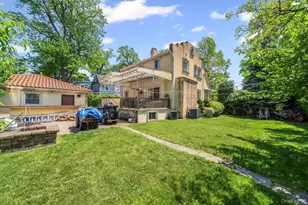 160-15 13th Ave, Whitestone, NY 11357 - Photo 21