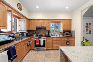 160-15 13th Ave, Whitestone, NY 11357 - Photo 11