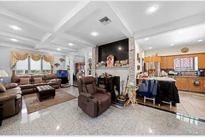 16015 13th Avenue, Whitestone, NY 11357 - Photo 9