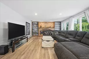 10 Weatherstone Way, Smithtown, NY 11787 - Photo 15