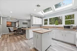 10 Weatherstone Way, Smithtown, NY 11787 - Photo 13