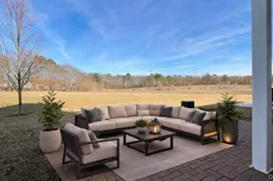 94 Lakeside Ct, Shirley, NY 11967 - Photo 25