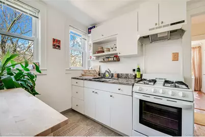 3955 44th Street, Sunnyside, NY 11104 - Photo 15