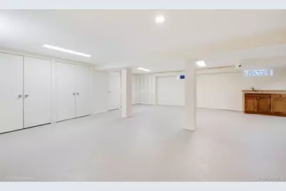 3955 44th Street, Sunnyside, NY 11104 - Photo 9