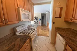 269-10 Grand Central Pkwy, Floral Park, NY 11005 - Photo 5