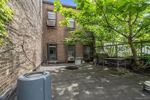 422 Bedford Ave, Brooklyn, NY 11249 - Photo 15