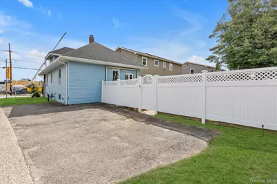 2900 Grand Avenue, Baldwin, NY 11510 - Photo 17