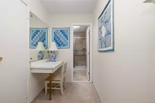 48 Southgate Cir, Massapequa Park, NY 11762 - Photo 17