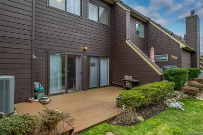 48 Southgate Circle, Massapequa Park, NY 11762 - Photo 25