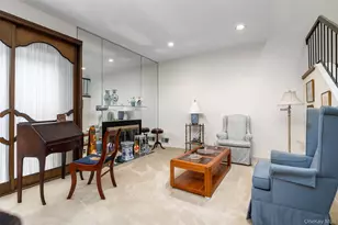 48 Southgate Cir, Massapequa Park, NY 11762 - Photo 13