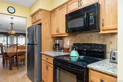 48 Southgate Circle, Massapequa Park, NY 11762 - Photo 5