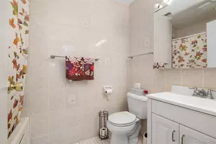 48 Southgate Cir, Massapequa Park, NY 11762 - Photo 23