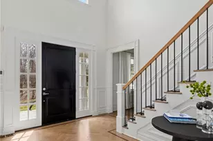 4 Ravenglass Dr, Stamford, CT 06903 - Photo 3