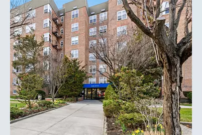 18-40 211th Street #4E, Bayside, NY 11360 - Photo 9