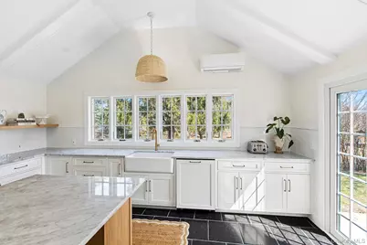 205 Fairview Avenue, Montauk, NY 11954 - Photo 15