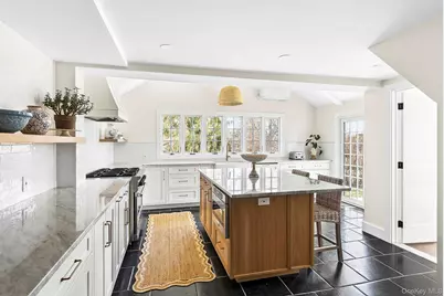 205 Fairview Avenue, Montauk, NY 11954 - Photo 3