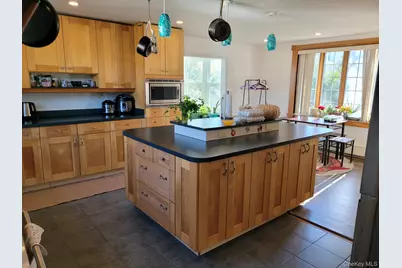 424 Centre Island Road, Oyster Bay, NY 11771 - Photo 9