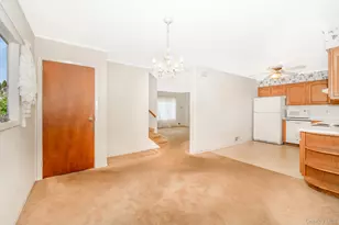 41 Peachtree Ln, Huntington Station, NY 11746 - Photo 15