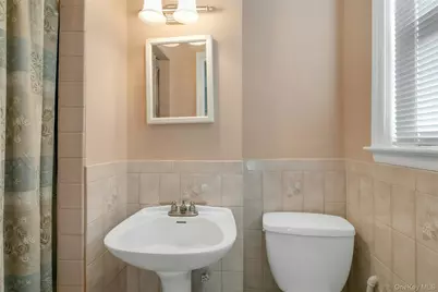 561 Logan Avenue, Bronx, NY 10465 - Photo 11