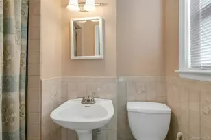 561 Logan Ave, Bronx, NY 10465 - Photo 11