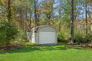 122 Harriman Rd, Mount Kisco, NY 10549 - Photo 35