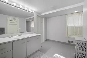 122 Harriman Rd, Mount Kisco, NY 10549 - Photo 25