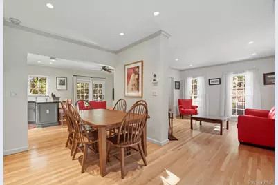 122 Harriman Road, Mount Kisco, NY 10549 - Photo 17