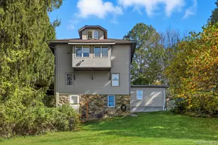 122 Harriman Rd, Mount Kisco, NY 10549 - Photo 3