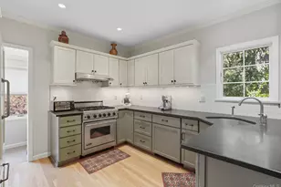 122 Harriman Rd, Mount Kisco, NY 10549 - Photo 9