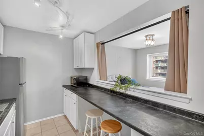 395 Westchester Avenue #2M, Port Chester, NY 10573 - Photo 15