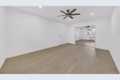 162-41 Powells Cove Boulevard #5C, Whitestone, NY 11357 - Photo 11