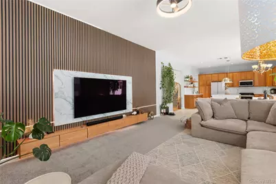 19 Trail Blazer Court, Holbrook, NY 11741 - Photo 11