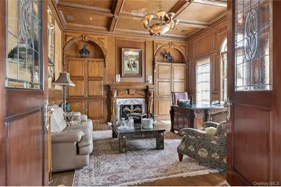 195 Feeks Lane, Locust Valley, NY 11560 - Photo 7