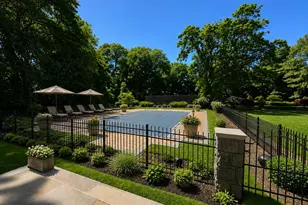 195 Feeks Ln, Locust Valley, NY 11560 - Photo 45