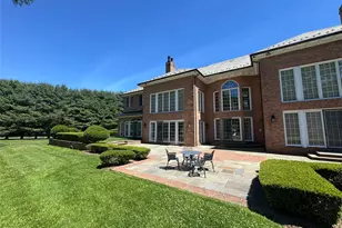 195 Feeks Ln, Locust Valley, NY 11560 - Photo 43