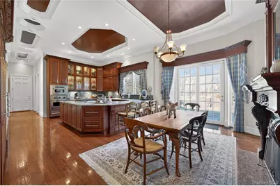 195 Feeks Lane, Locust Valley, NY 11560 - Photo 23