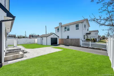 28 S Elm Street, Hicksville, NY 11801 - Photo 35